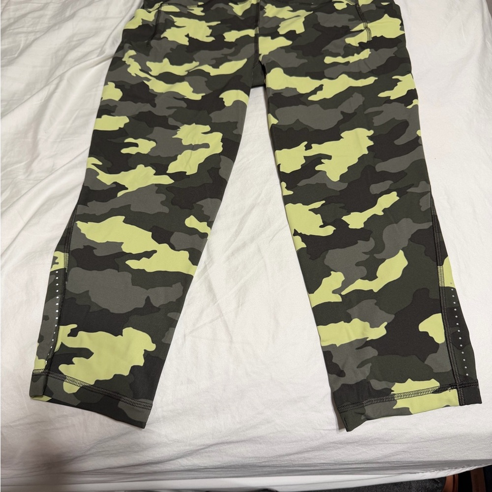 Lululemon Camouflage Leggings - Green and Black